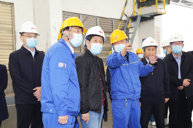 洛陽(yáng)市委常委、常務(wù)副市長(zhǎng)孫延文到萬(wàn)基調(diào)研指導(dǎo)工作