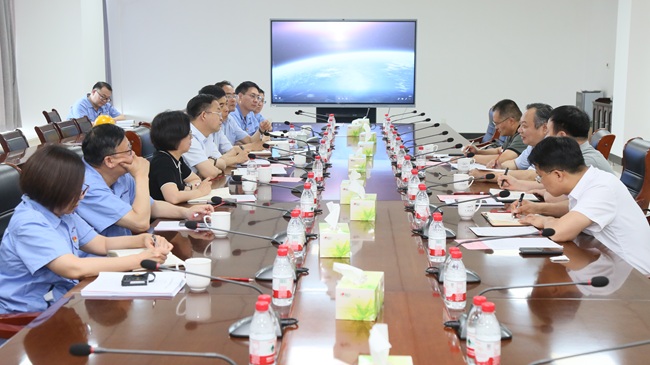 河南省國資委黨委副書記、主任吳祖明一行到萬基控股集團(tuán)調(diào)研